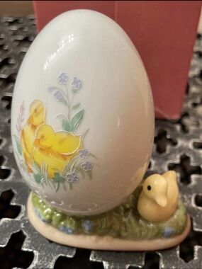 Vintage Ebeling & Reuss Porcelain Egg  With Duck Base/Stand - Duck Decor